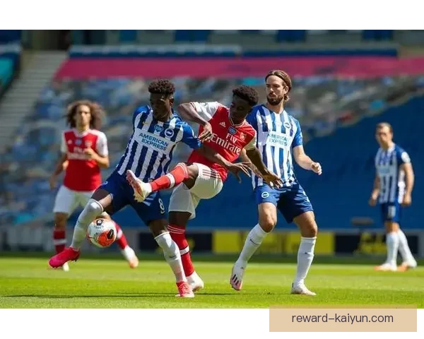 欧协联新王诞生，精彩决战中球队获胜，历史时刻值得关注。