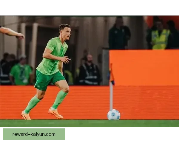 莱万多夫斯基在欧洲射手榜上名列第三，状态回暖值得关注。