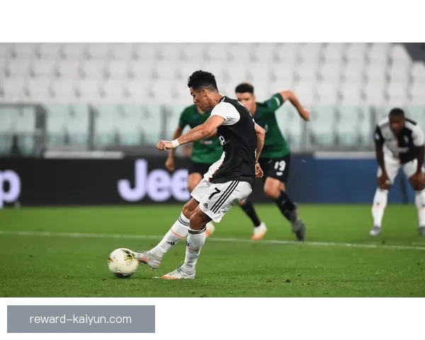 那不勒斯中场组织近期表现稳健，攻防转换效率持续提升